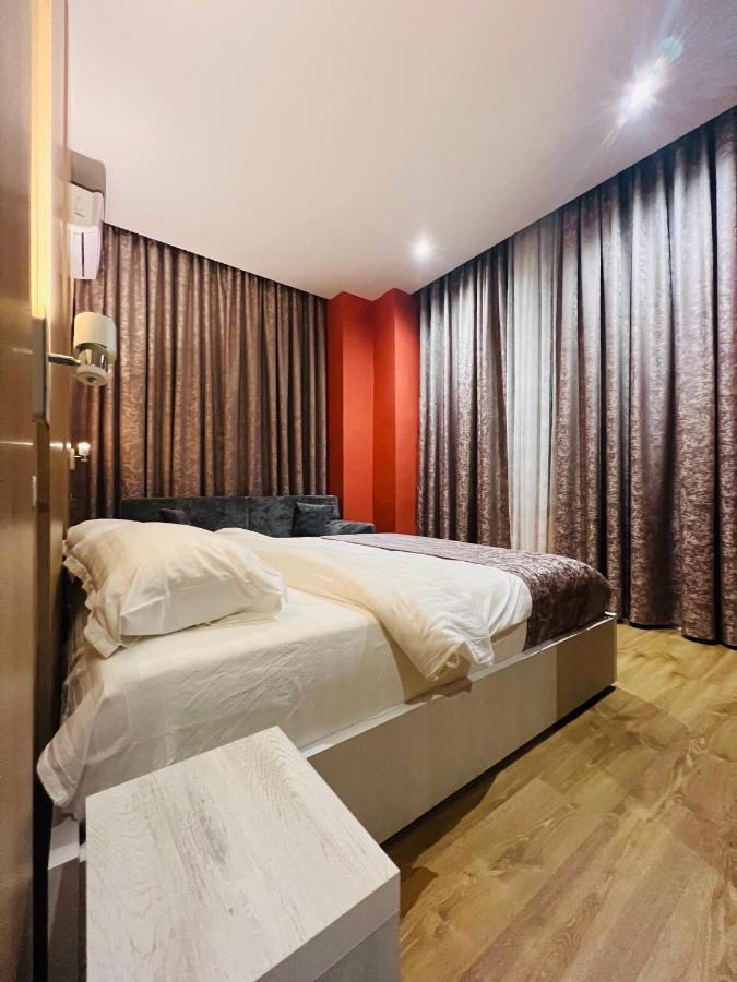 Colombia Apartments&Rooms Durrës Exteriör bild